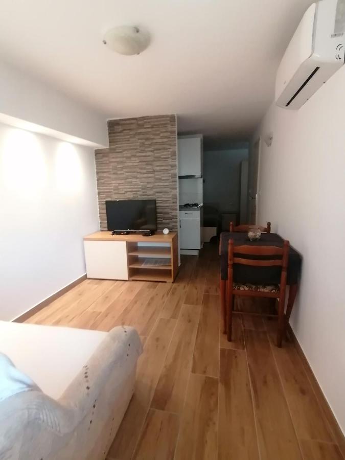 Apartment Marko Dunato Crikvenica Exterior foto